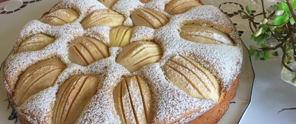 Easy German Apple Cake Recipe