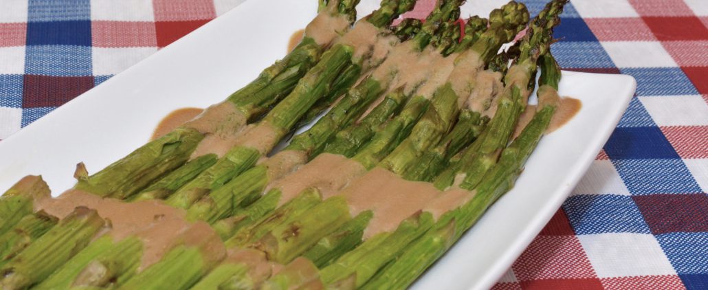 Grilled Asparagus with Dressing