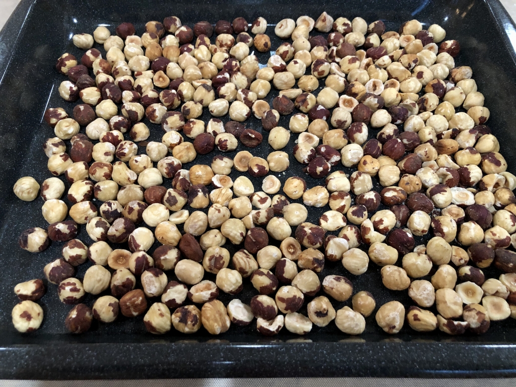 Preparation of the hazelnuts